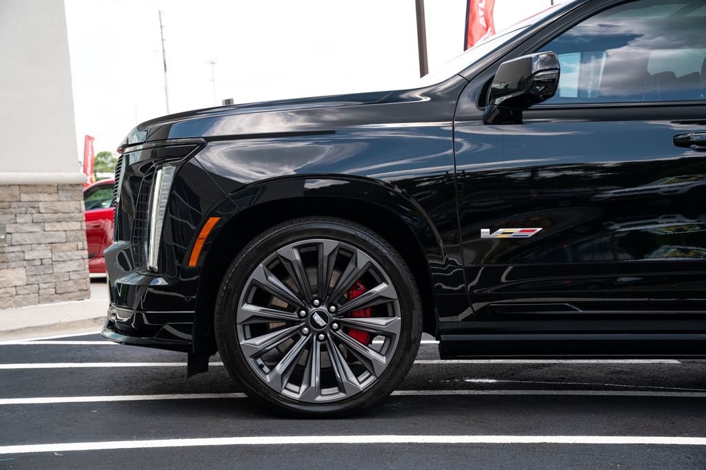 Used 2025 Cadillac Escalade ESV V AWD/4WD image 23