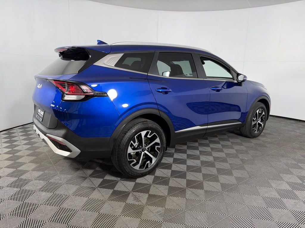 Used 2024 Kia Sportage EX image 7