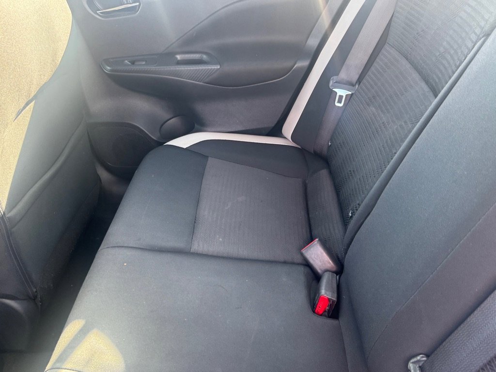 Used 2021 Nissan Versa SV image 9