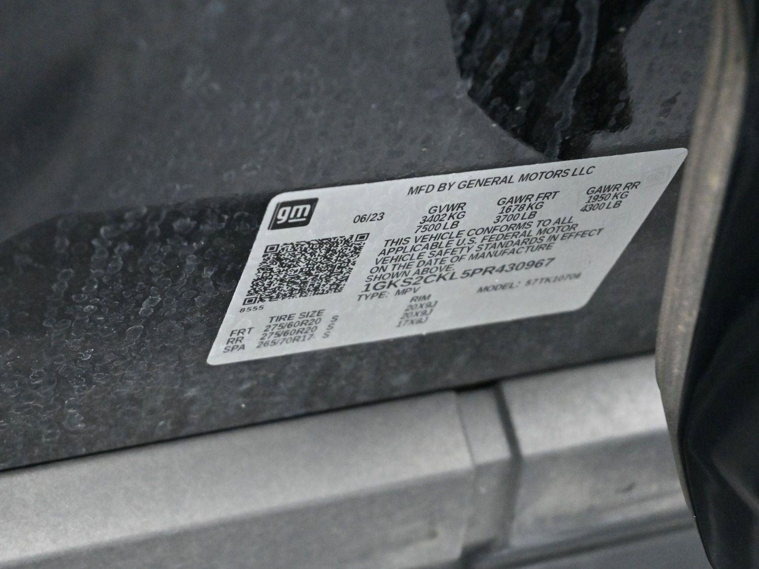 Used 2023 GMC Yukon AT4 w/ AT4 Premium Plus Package image 44