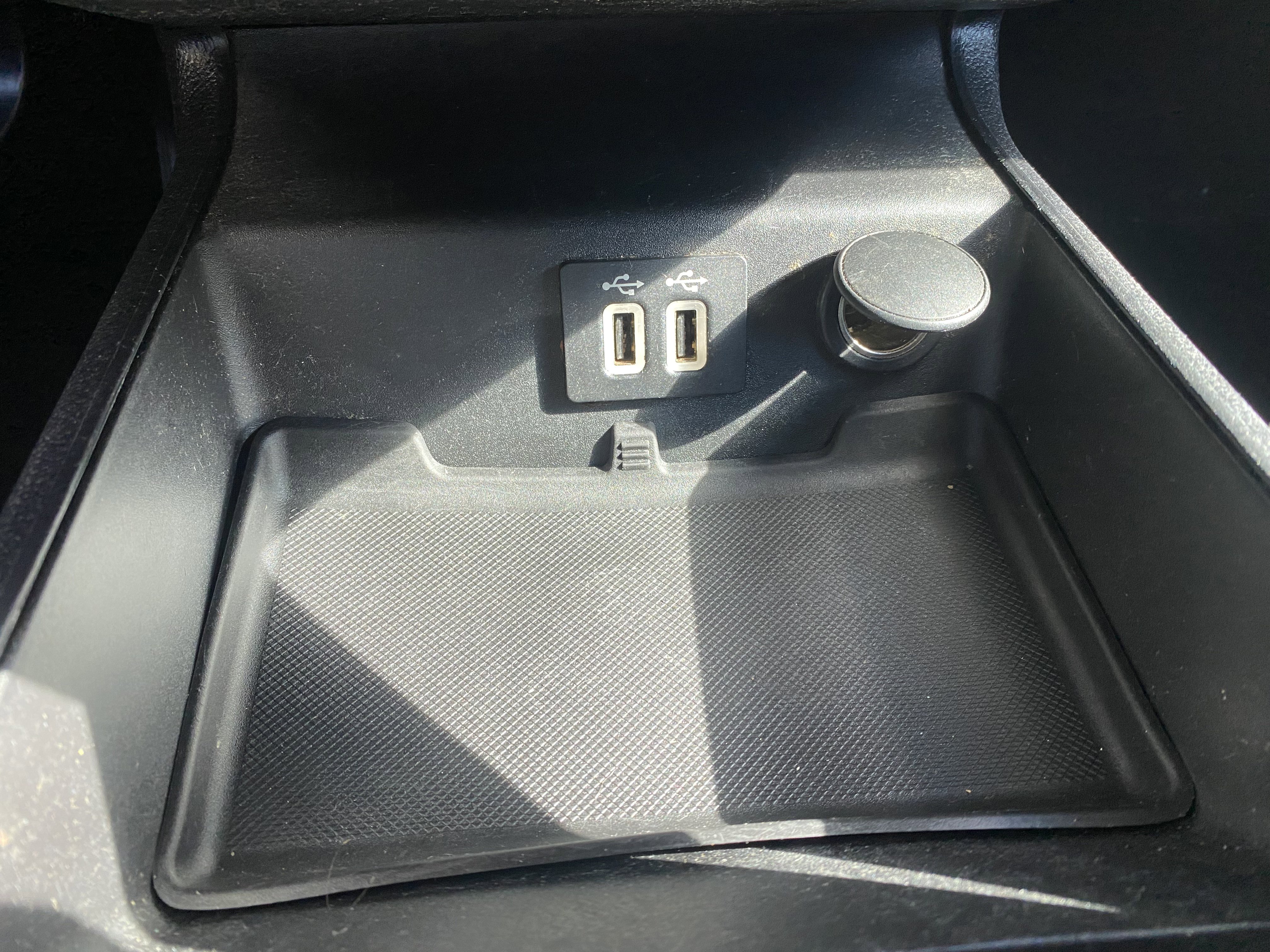 Used 2019 Ford Fusion SE image 28