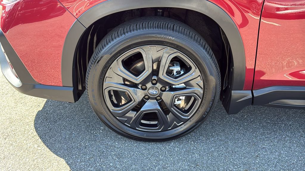 Used 2024 Subaru Ascent Onyx Edition image 10