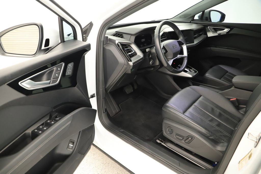 Used 2023 Audi Q4 e-tron Premium Plus w/ Premium Plus RWD image 12