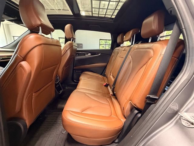 Used 2022 Lincoln Nautilus Reserve AWD/4WD image 16