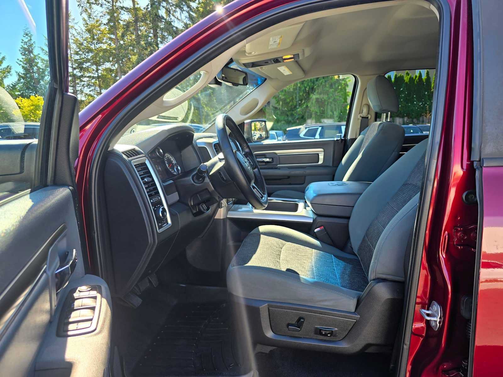 Used 2016 RAM 1500 Big Horn AWD/4WD image 20