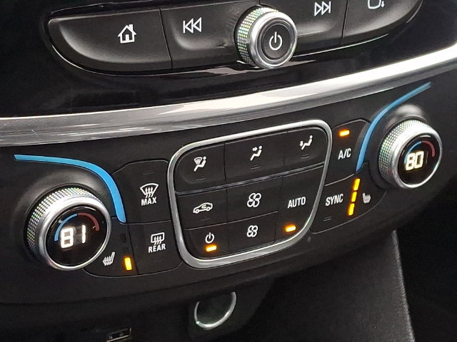 Used 2023 Chevrolet Traverse LT w/ LT Premium Package AWD/4WD image 18