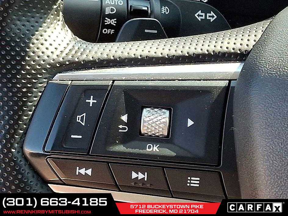 Used 2024 Mitsubishi Outlander SE image 20