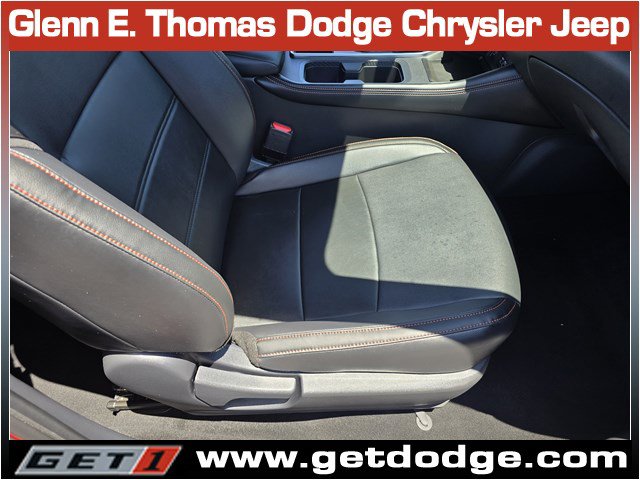 Used 2024 Nissan Sentra SR w/ SR Premium Package FWD image 32