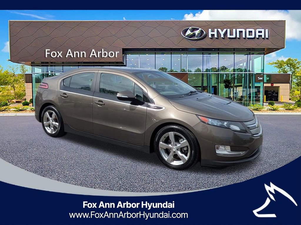 Used 2014 Chevrolet Volt Premium w/ Premium Trim Package FWD image 7