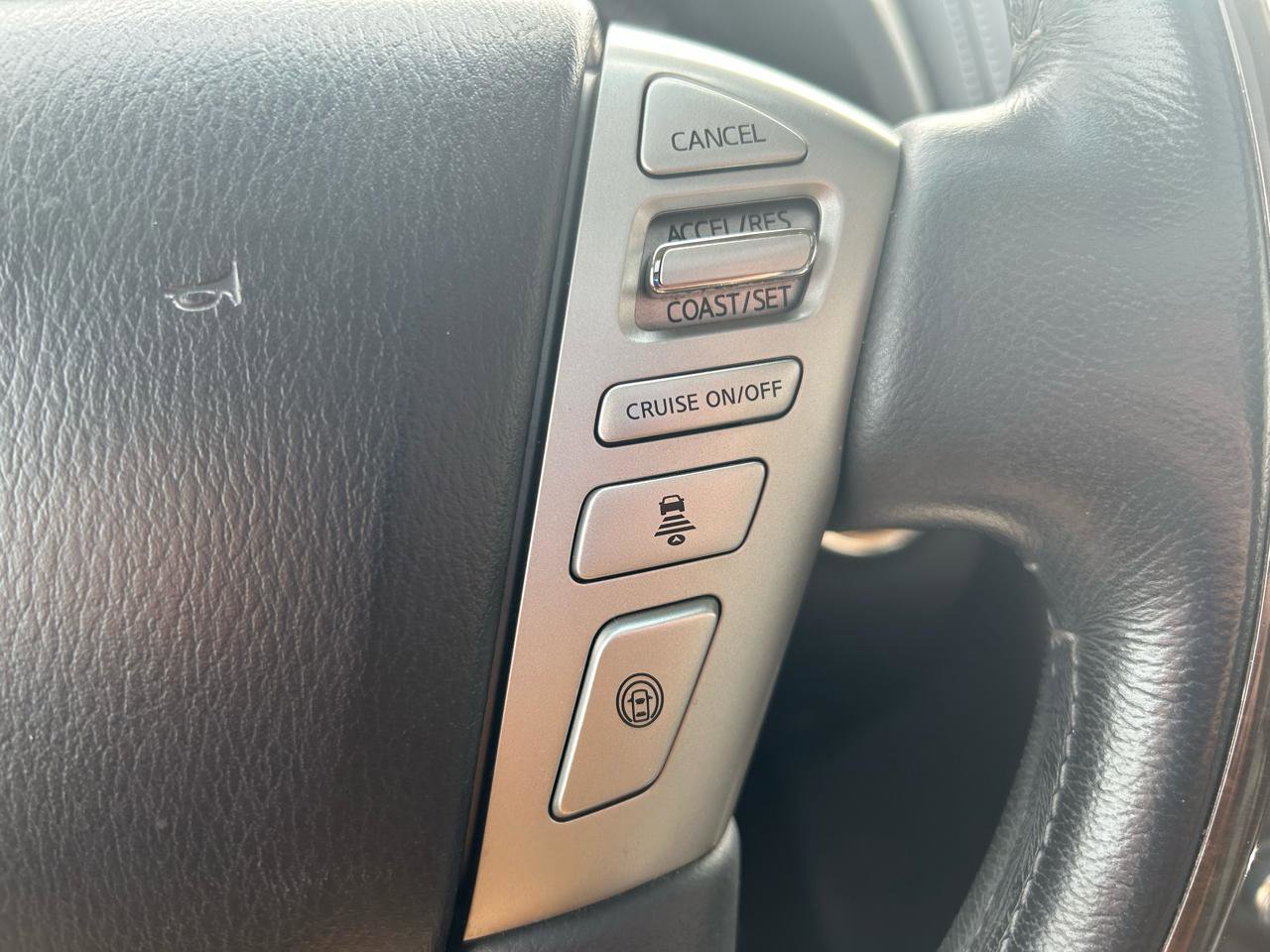 Used 2015 INFINITI QX80 4WD w/ Theater Package image 25