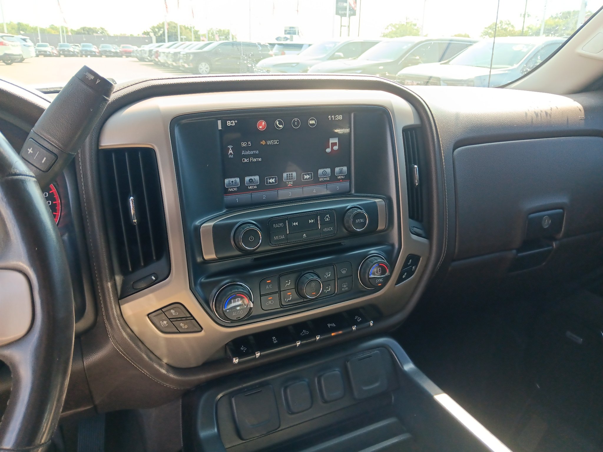 Used 2016 GMC Sierra 2500 Denali w/ Suspension Package, Off-Road AWD/4WD image 12