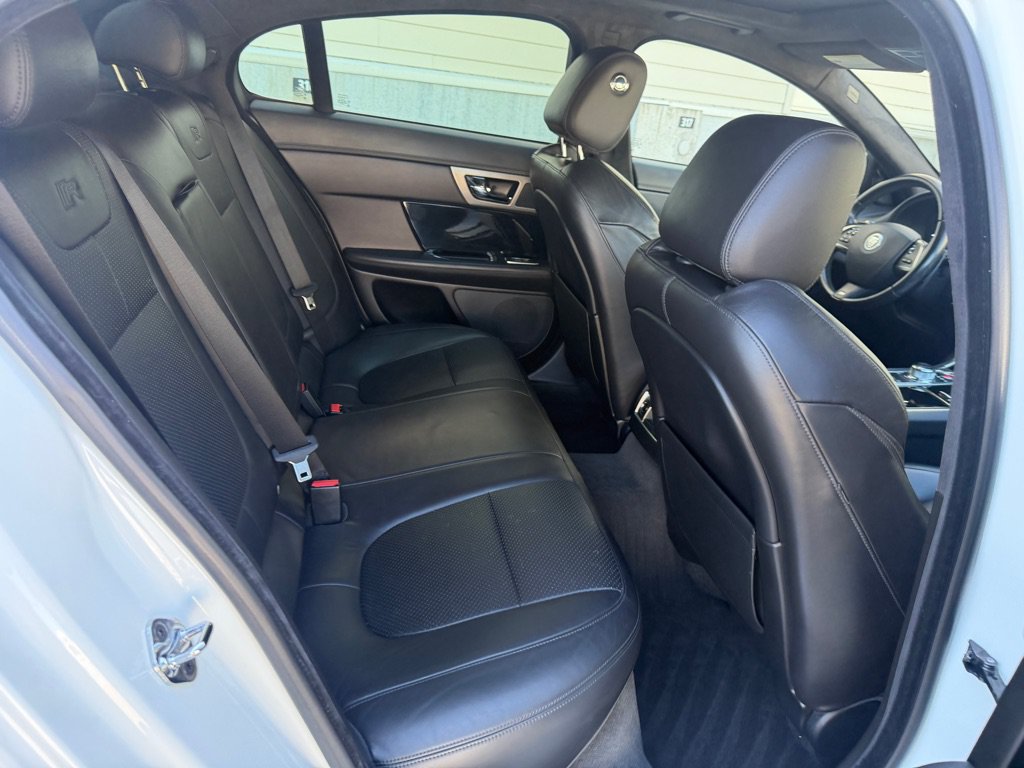 Used 2012 Jaguar XF R RWD image 26