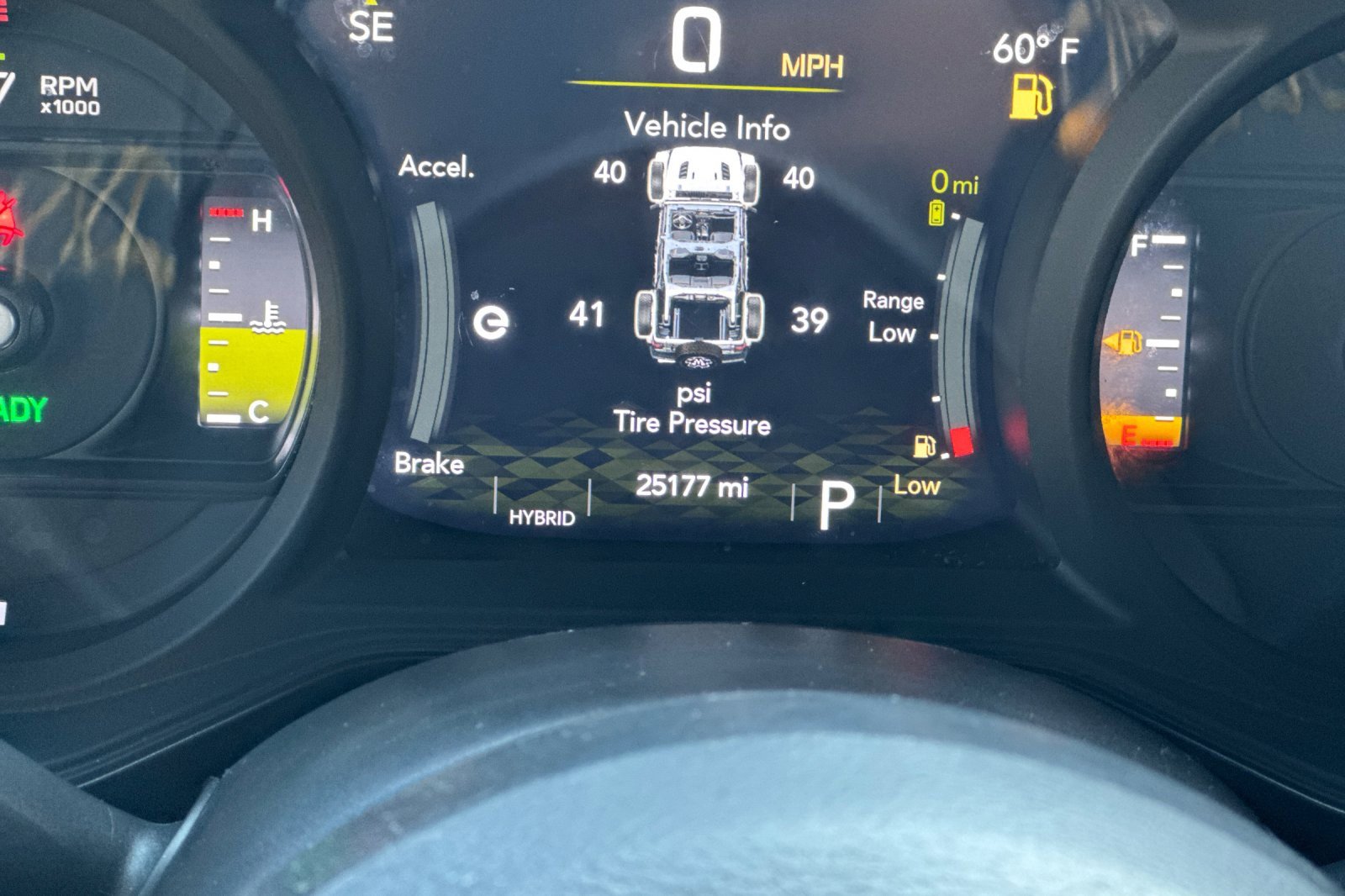 Used 2024 Jeep Wrangler Unlimited image 30