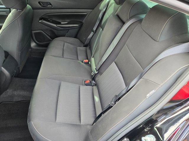 Used 2023 Nissan Altima 2.5 SV w/ SV Premium Package image 7