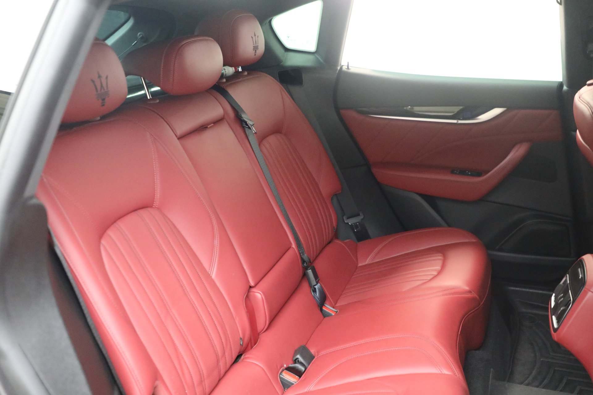 Certified 2022 Maserati Levante GT image 17