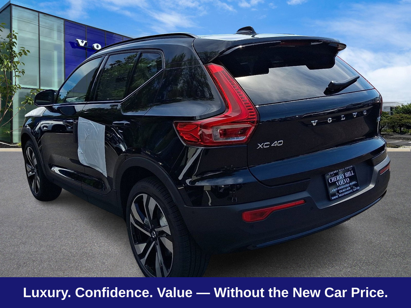 New 2026 Volvo XC40 B5 Ultra w/ Protection Package Premier AWD/4WD image 3
