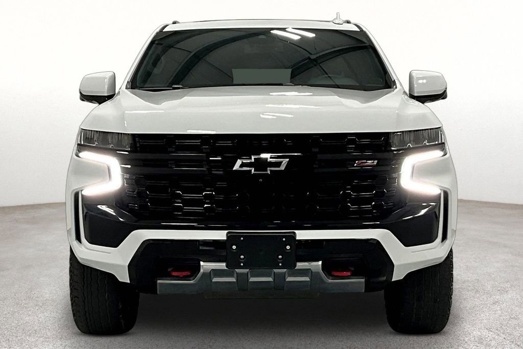 Used 2023 Chevrolet Suburban Z71 w/ Luxury Package image 5