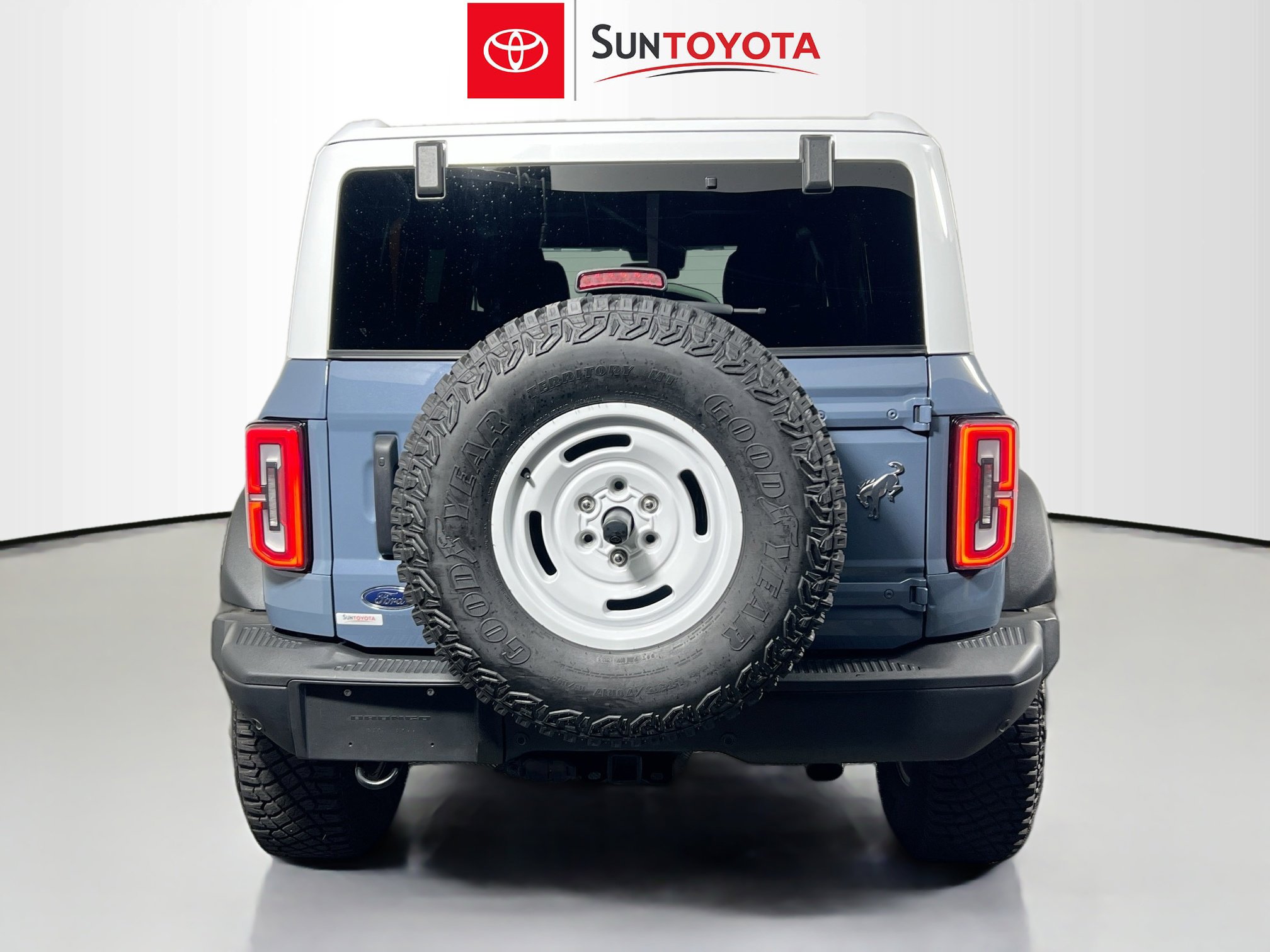 Used 2023 Ford Bronco Heritage Edition AWD/4WD image 5