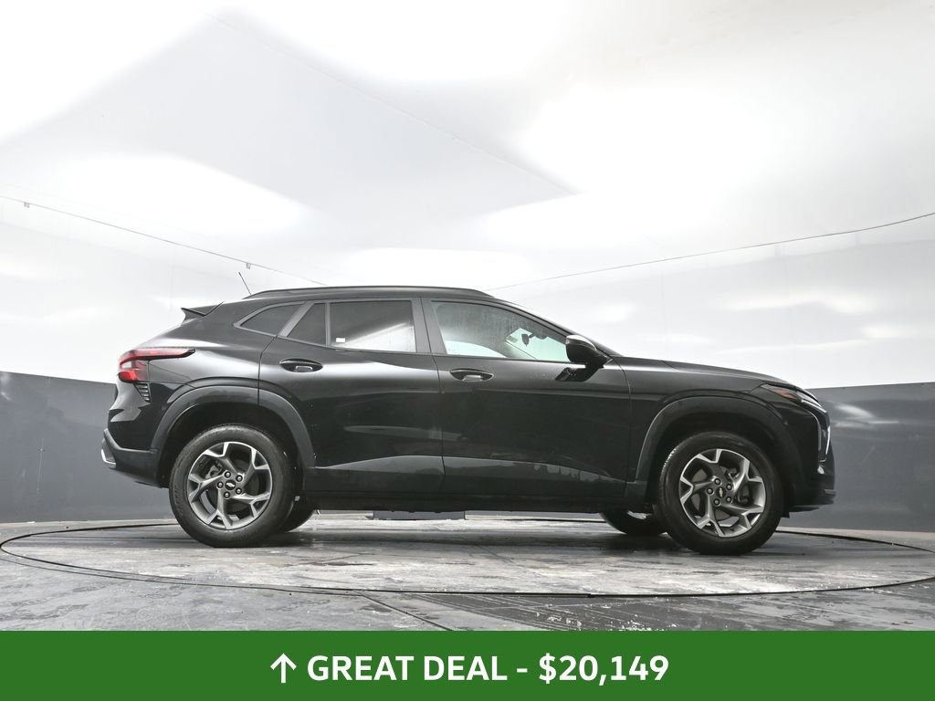 Used 2025 Chevrolet Trax LT image 53