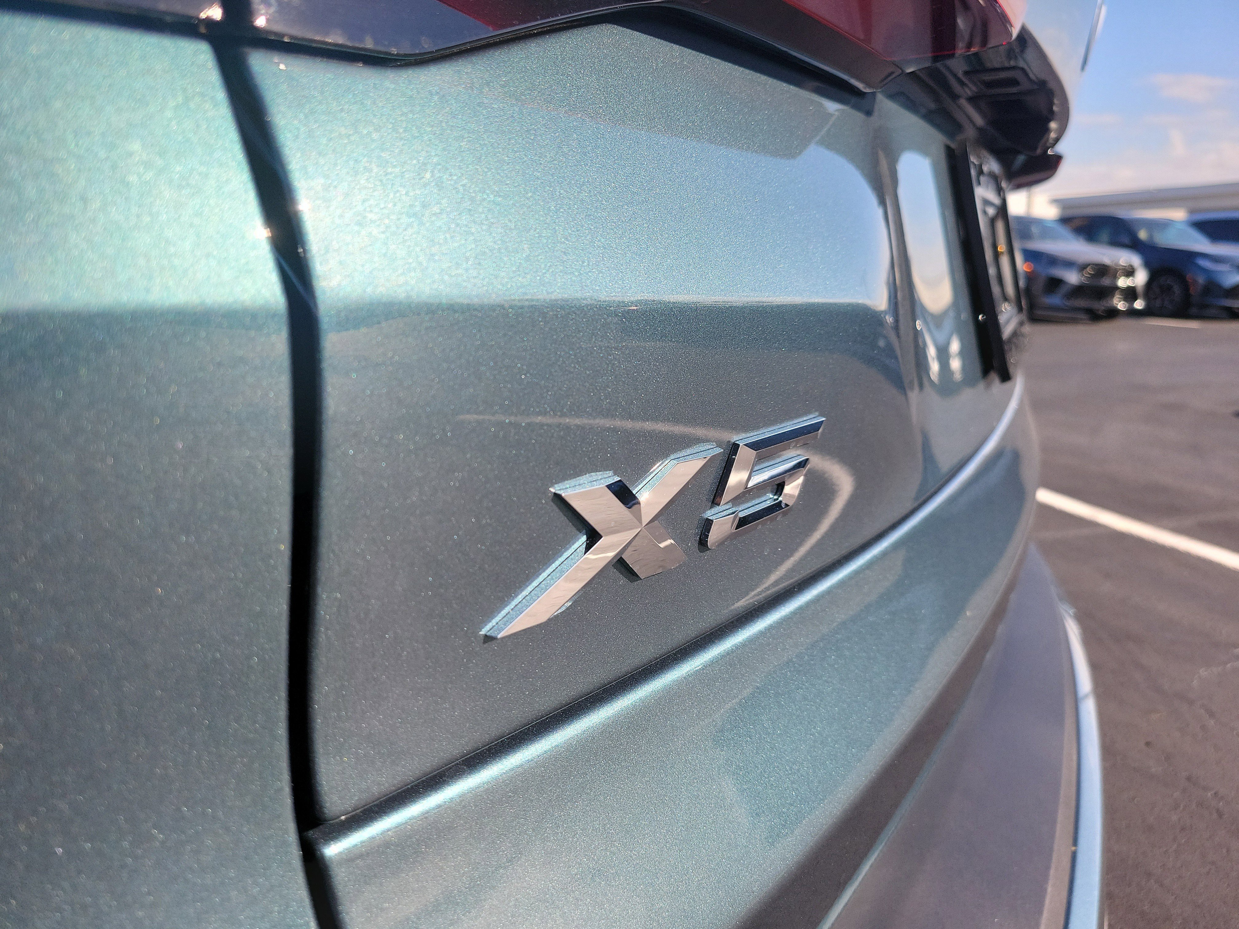 New 2026 BMW X5 xDrive50e w/ Executive Package image 6