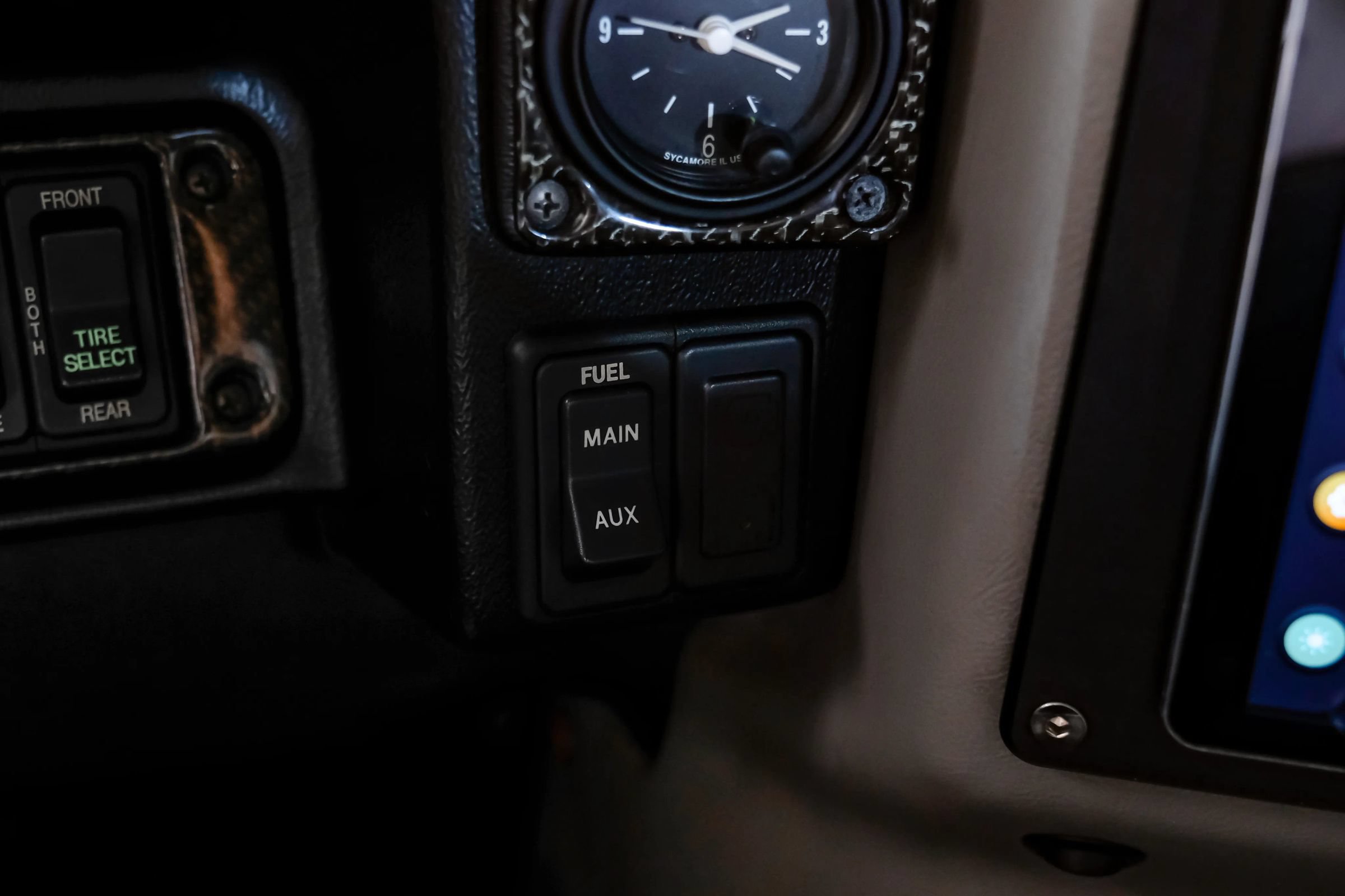 Used 1998 HUMMER H1 4-Door Hard Top AWD/4WD image 27