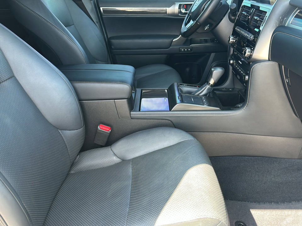 Used 2023 Lexus GX 460 Luxury w/ Accessory Package image 26