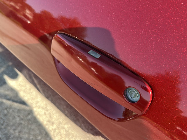 Used 2014 Dodge Challenger SXT RWD image 8