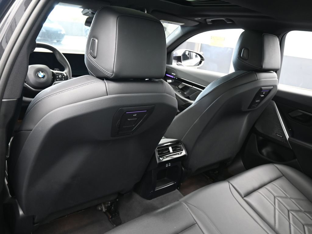 Used 2024 BMW 530i xDrive image 34