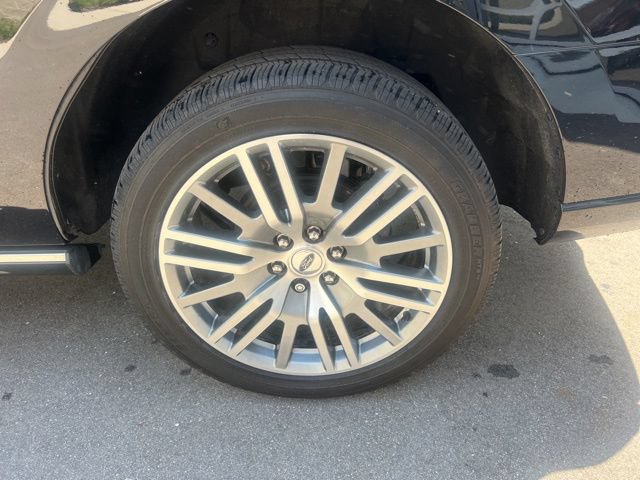 Used 2023 Ford Expedition Platinum AWD/4WD image 9
