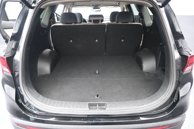 Used 2023 Hyundai Santa Fe SEL AWD/4WD image 16