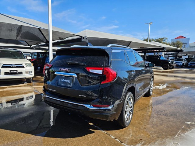 Used 2023 GMC Terrain Denali image 5