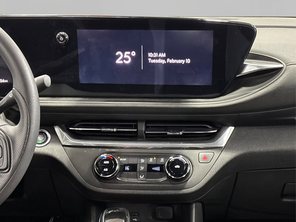 Used 2024 Buick Envista Preferred image 18