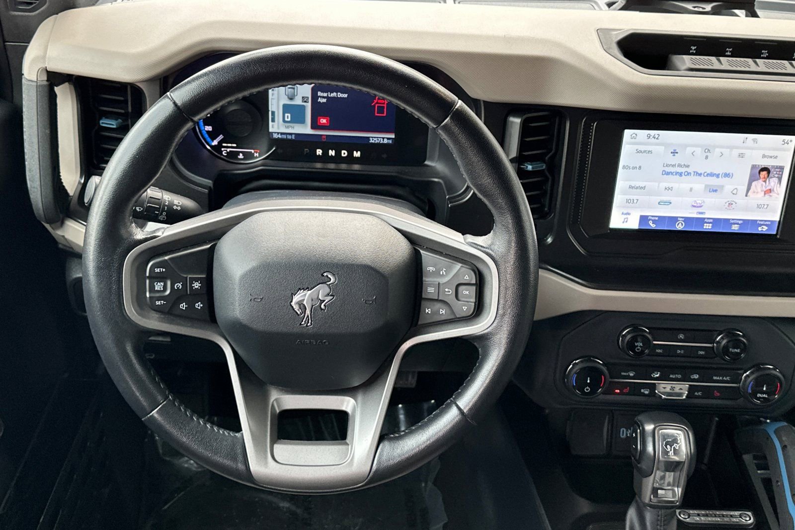 Used 2022 Ford Bronco Wildtrak image 11