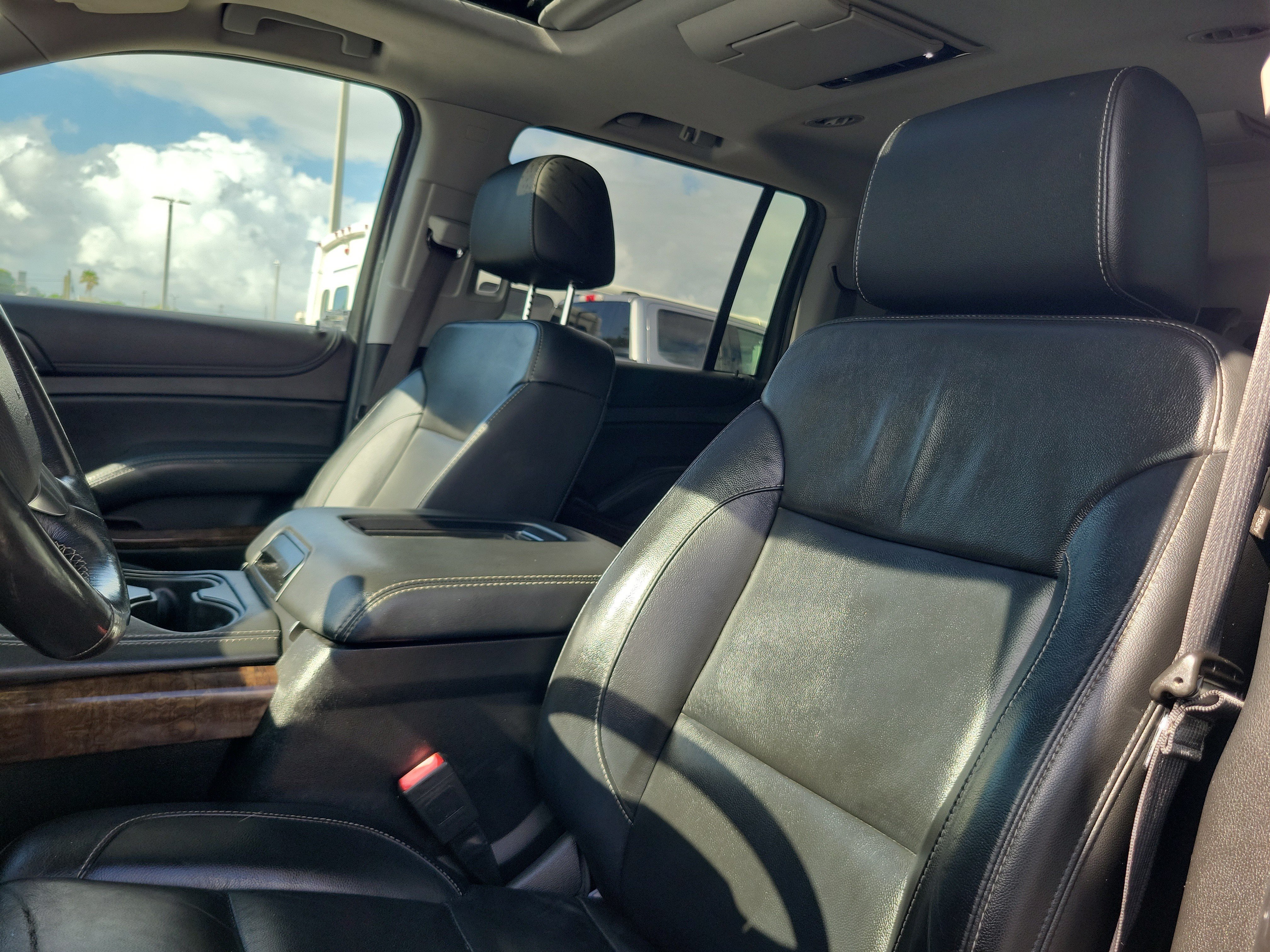 Used 2020 Chevrolet Suburban LT AWD/4WD image 13