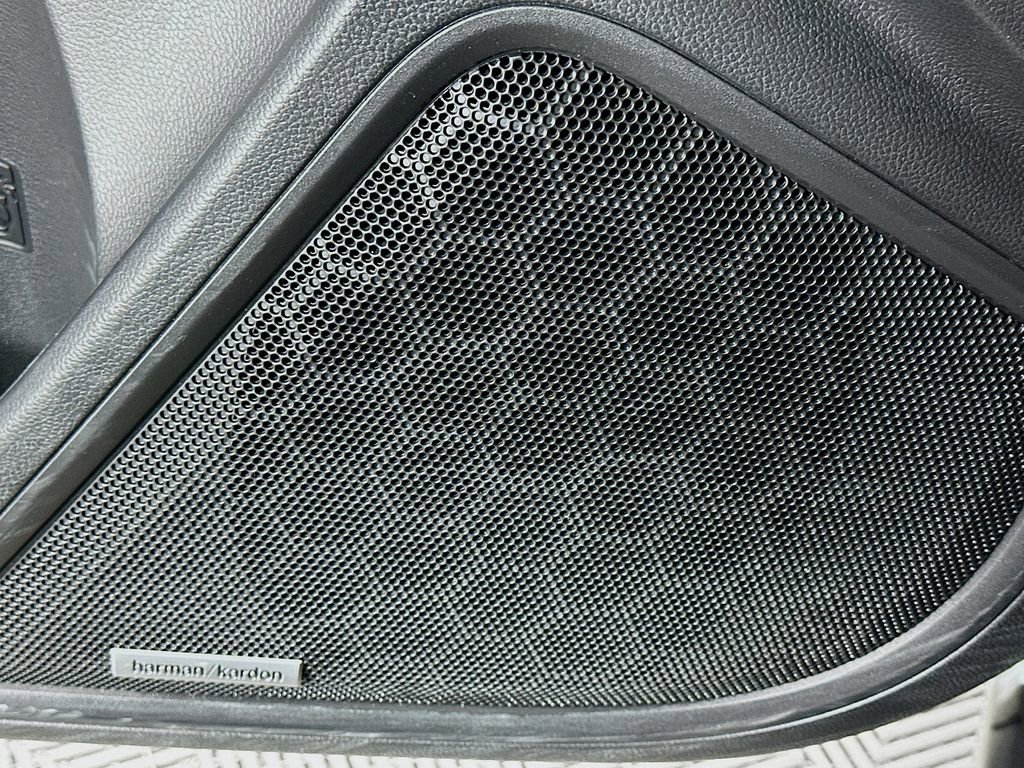 Used 2025 Subaru Outback Limited w/ Popular Package #2 image 19