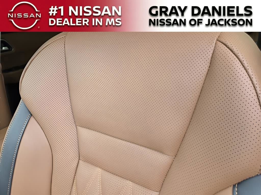 New 2026 Nissan Rogue Platinum w/ Platinum Premium Package image 13