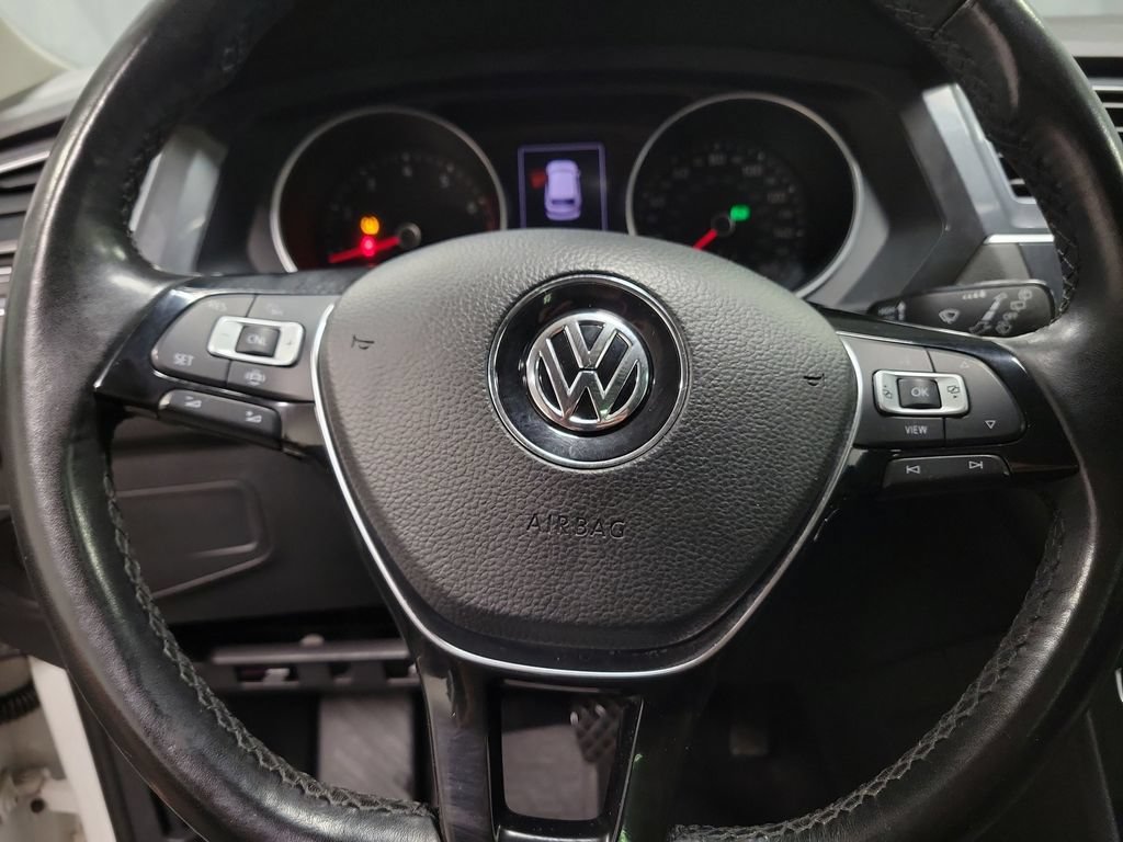 Used 2019 Volkswagen Tiguan SE w/ Panoramic Sunroof Package FWD image 23