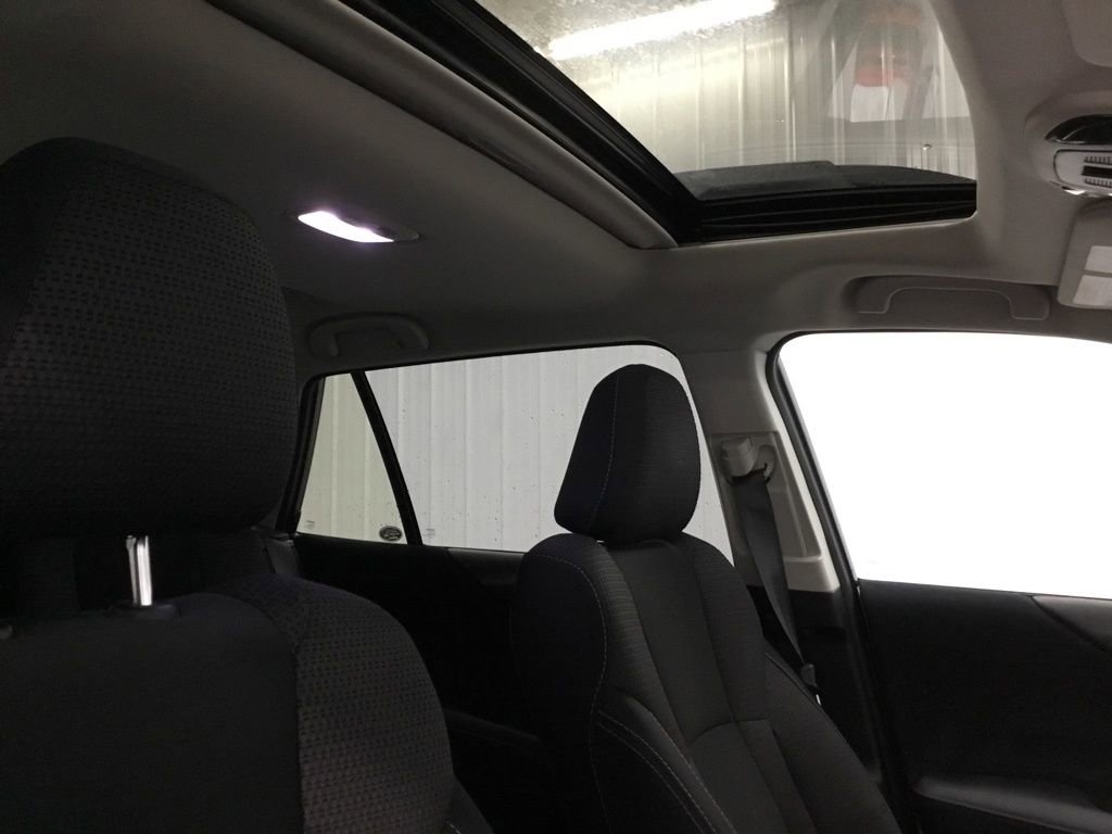 Used 2024 Subaru Outback Premium image 24