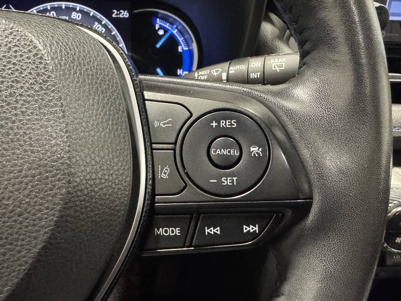 Used 2020 Toyota RAV4 XSE AWD/4WD image 32