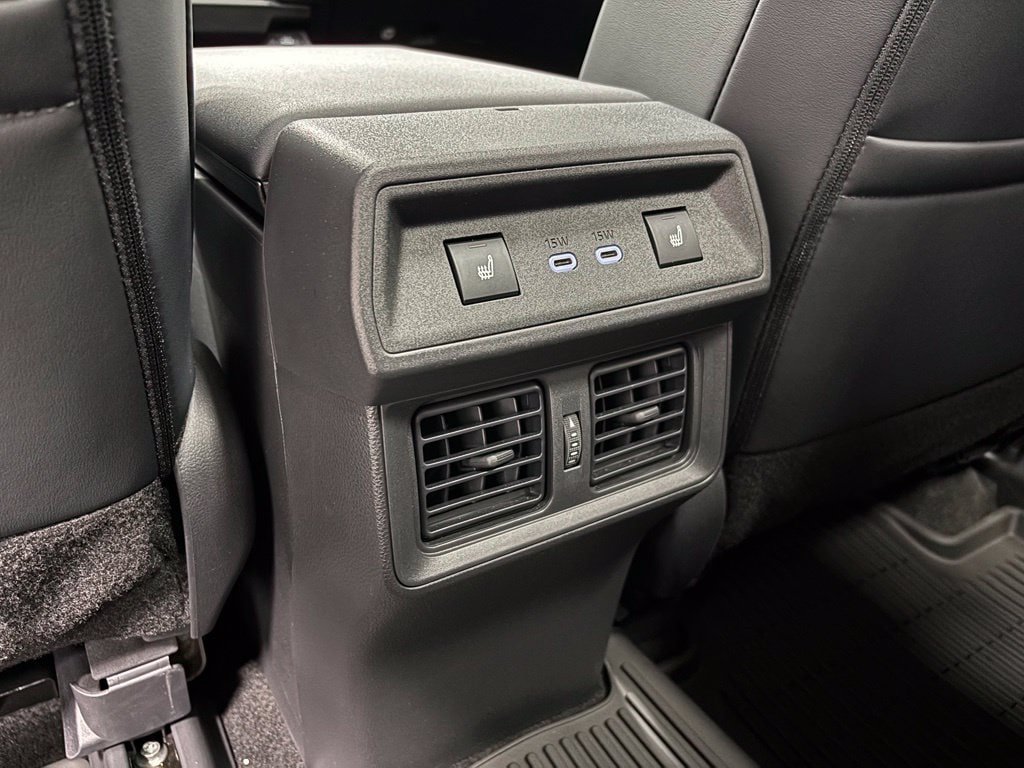 Used 2026 Toyota RAV4 Limited AWD/4WD image 44