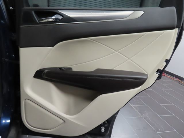Used 2017 Lincoln MKC Premiere FWD image 11