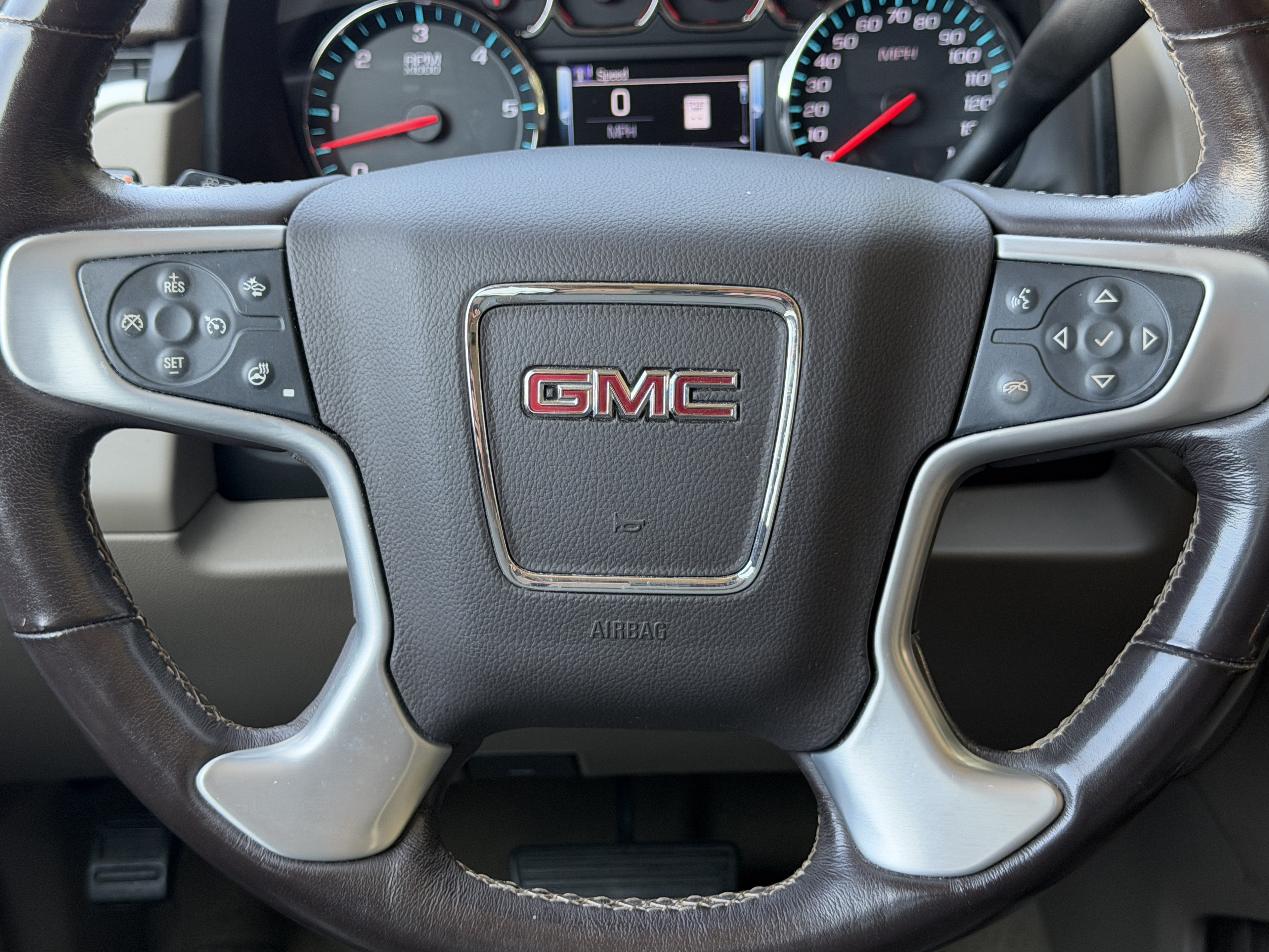 Used 2018 GMC Yukon SLT w/ Premium Edition RWD image 22