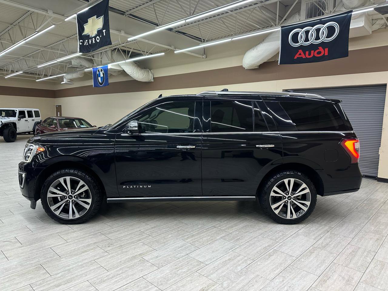 Used 2020 Ford Expedition Platinum AWD/4WD image 10