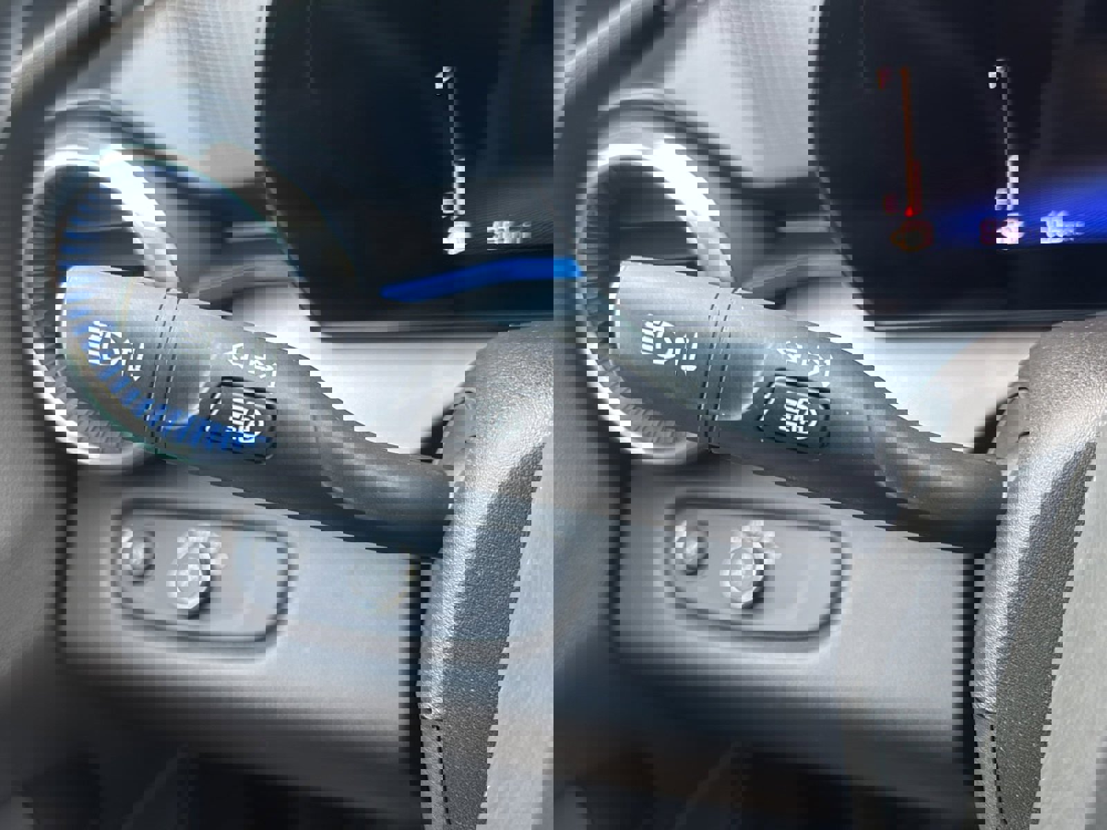 Used 2024 Chevrolet Trax LT w/ Driver Confidence Package image 27