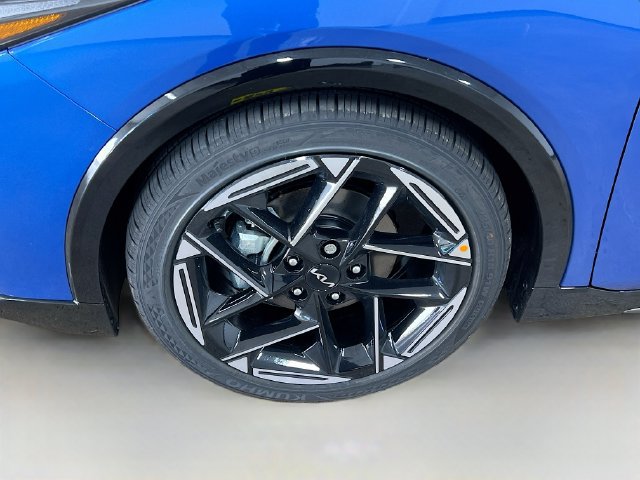 New 2025 Kia K4 EX w/ GT-Line Sunroof Package FWD image 31