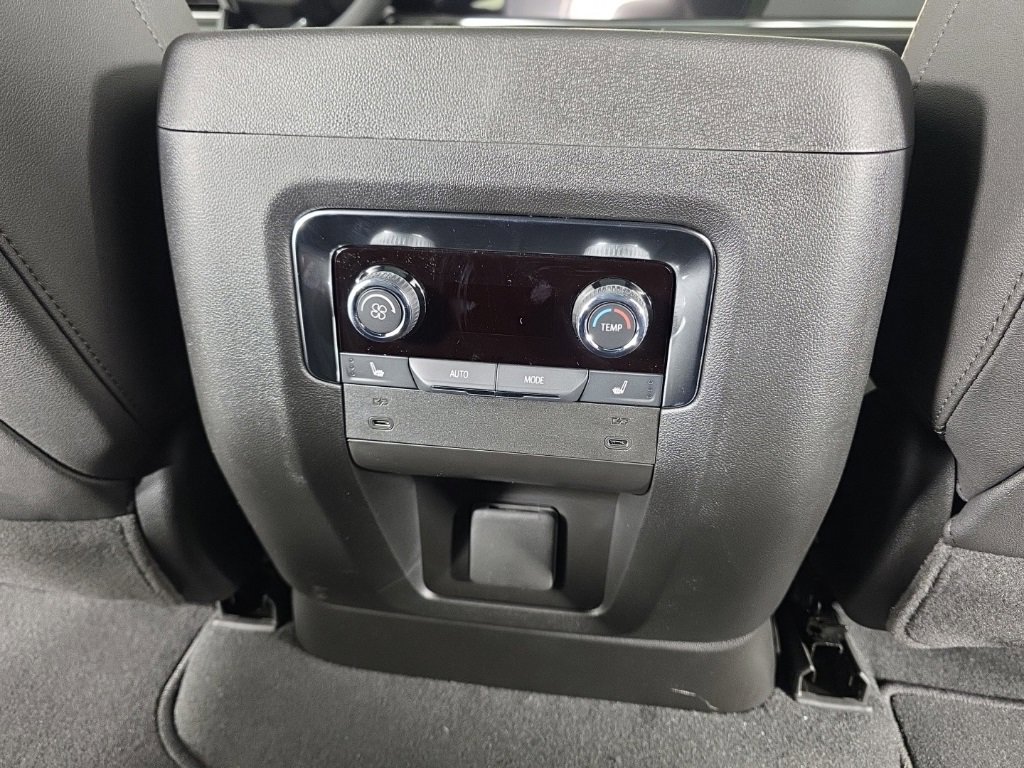 New 2025 Chevrolet Suburban Premier w/ Sun And Tow Package image 42