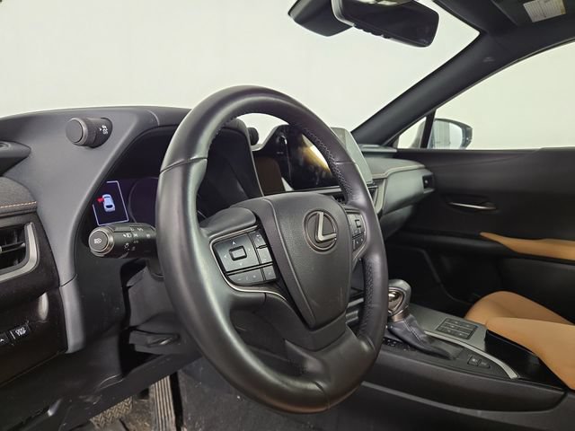 Used 2024 Lexus UX 250h AWD w/ Premium Package image 16