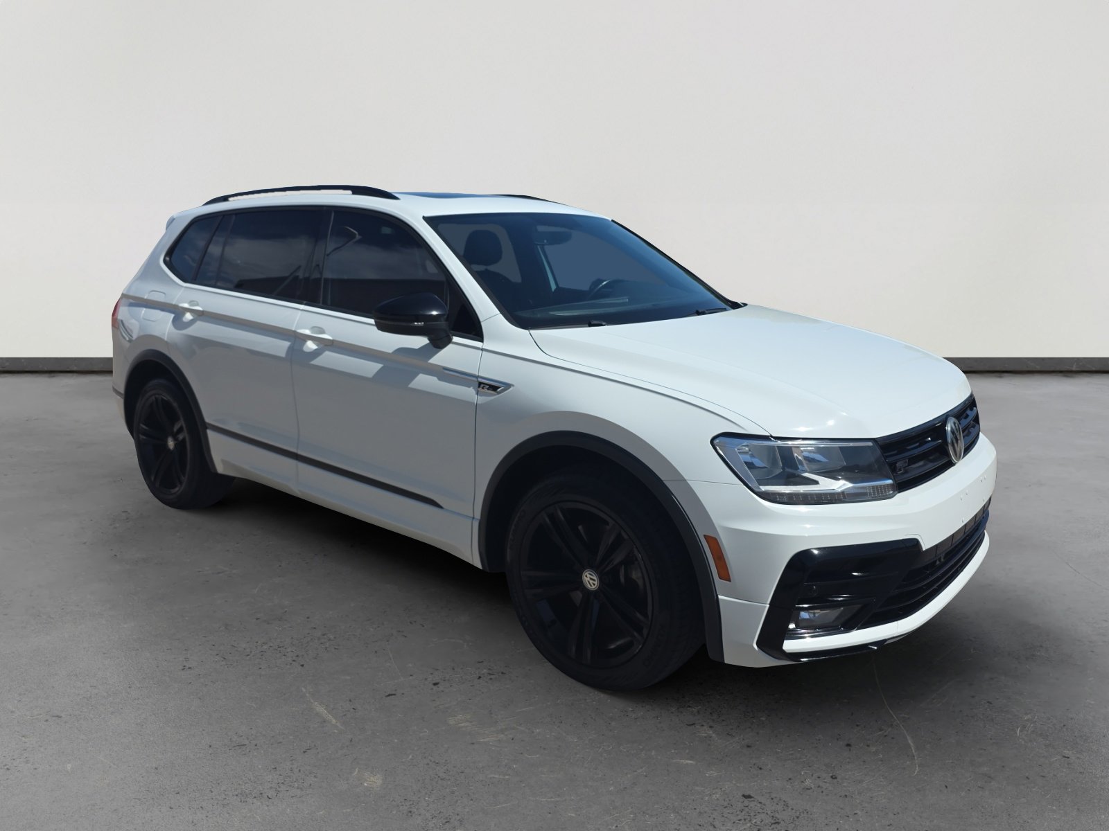 Used 2019 Volkswagen Tiguan SEL Premium R-Line FWD image 7