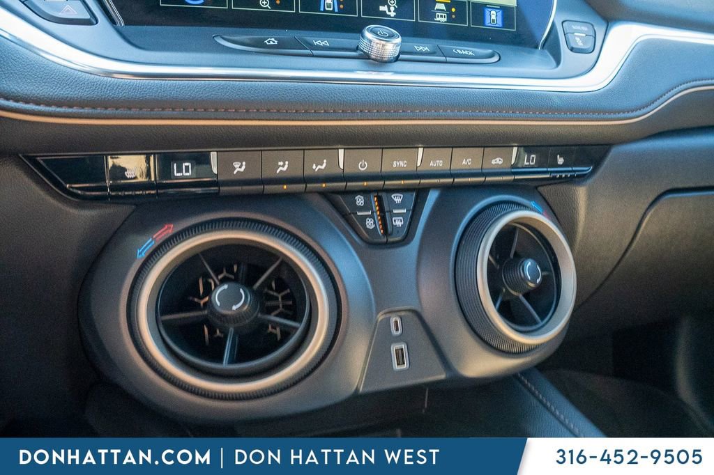 Used 2023 Chevrolet Blazer Premier w/ Driver Confidence II Package AWD/4WD image 8