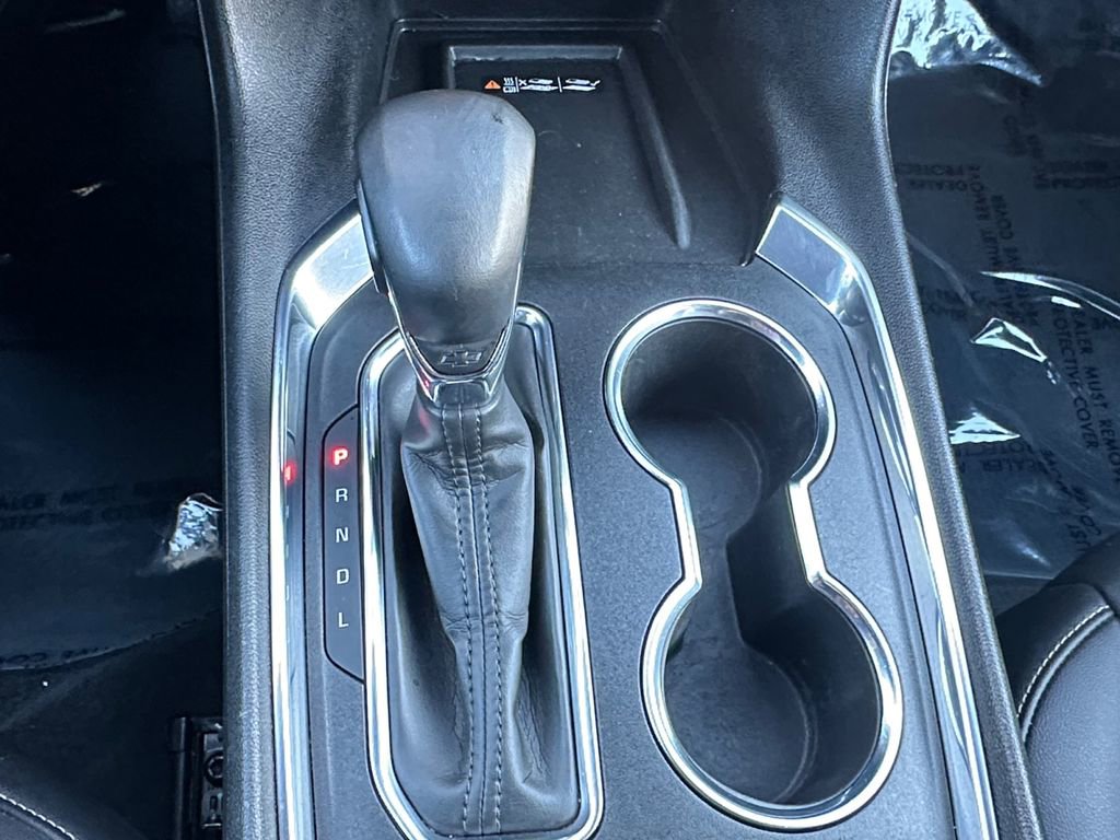 Used 2023 Chevrolet Traverse LT image 17